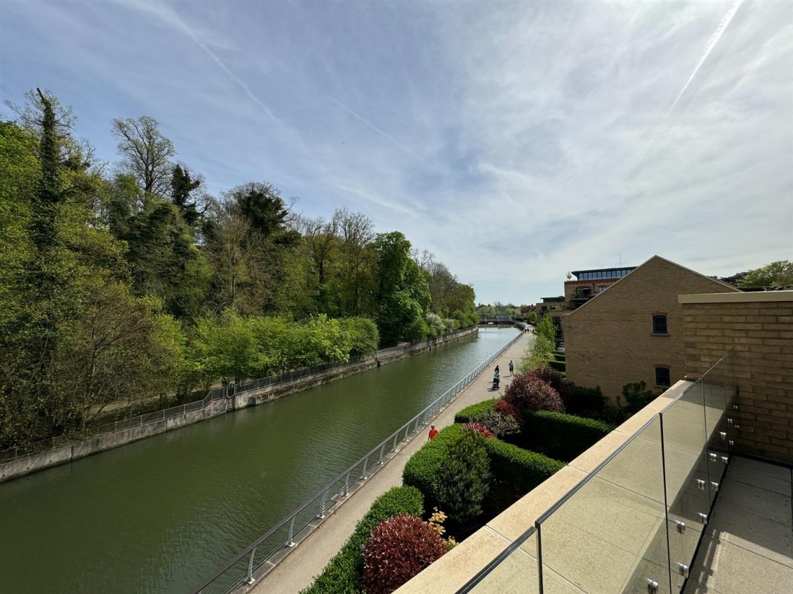 Images for Taplow EAID:BraxtonAPI BID:2