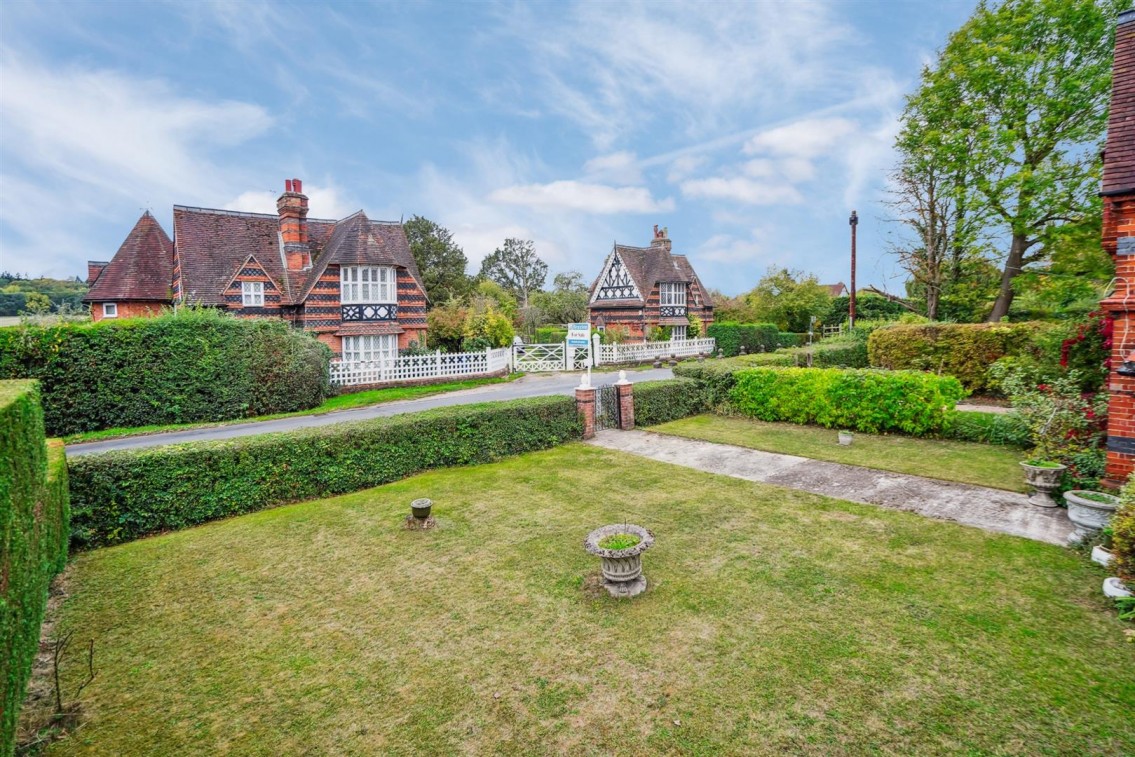 Images for Oakley Green Road, Windsor EAID:BraxtonAPI BID:1