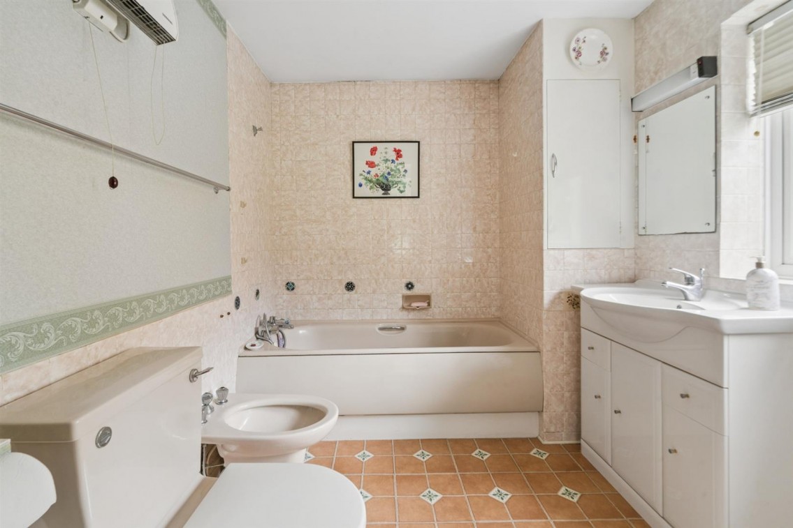 Images for Newlands Drive, Maidenhead EAID:BraxtonAPI BID:1