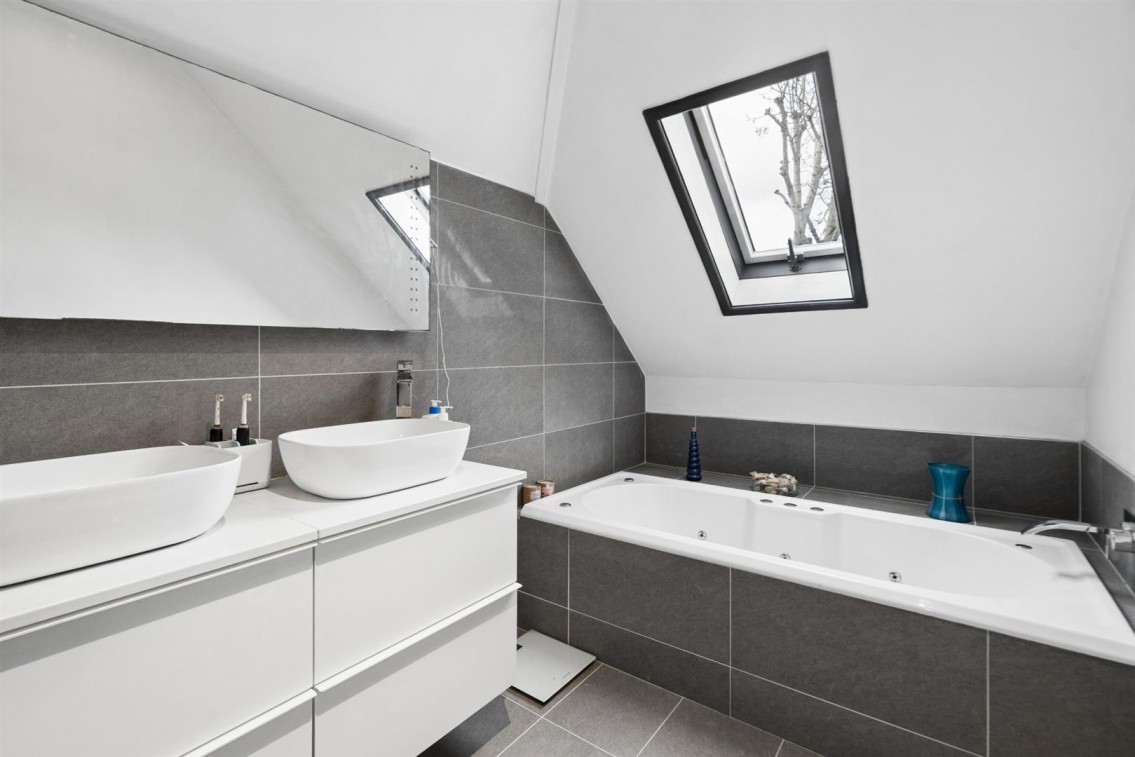 Images for White Waltham, Maidenhead EAID:BraxtonAPI BID:1