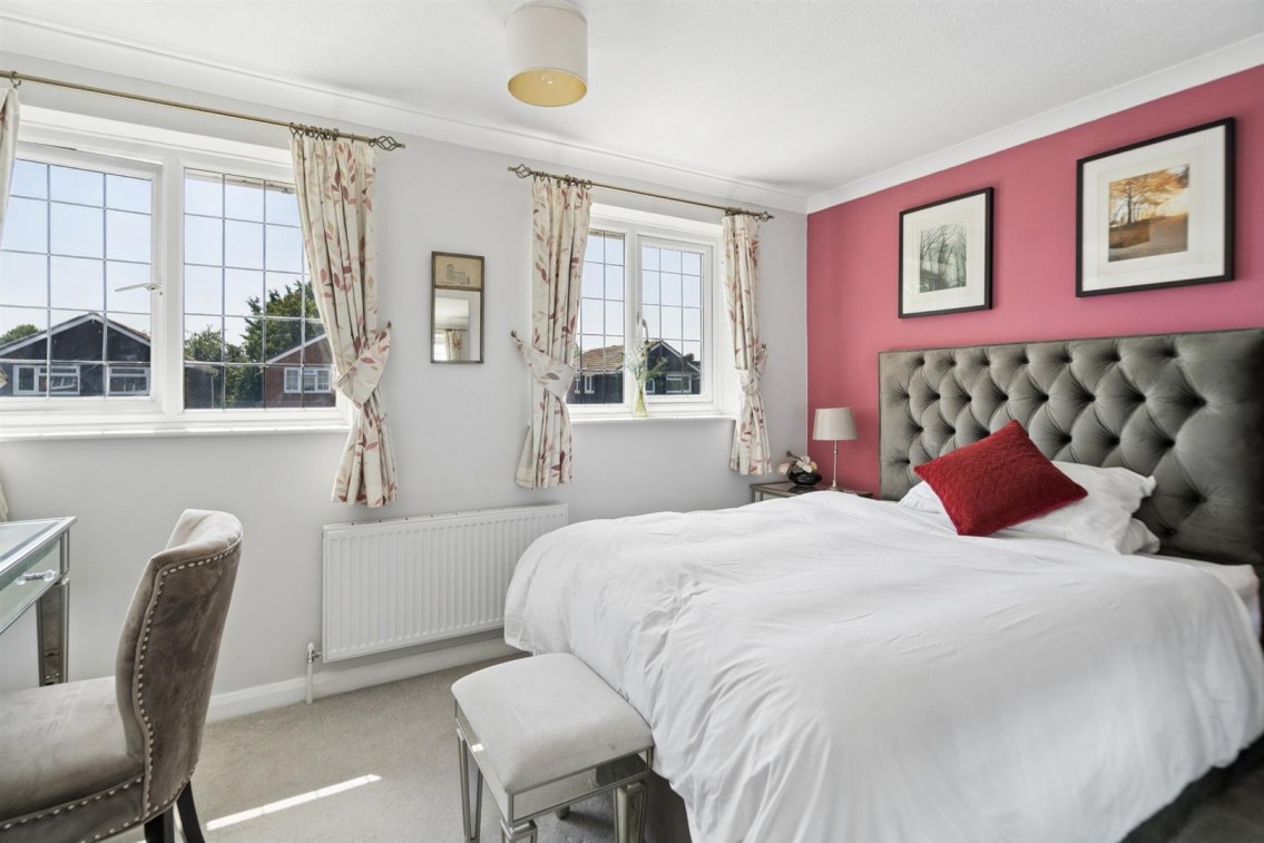 Images for Springfield Park, Holyport EAID:BraxtonAPI BID:1