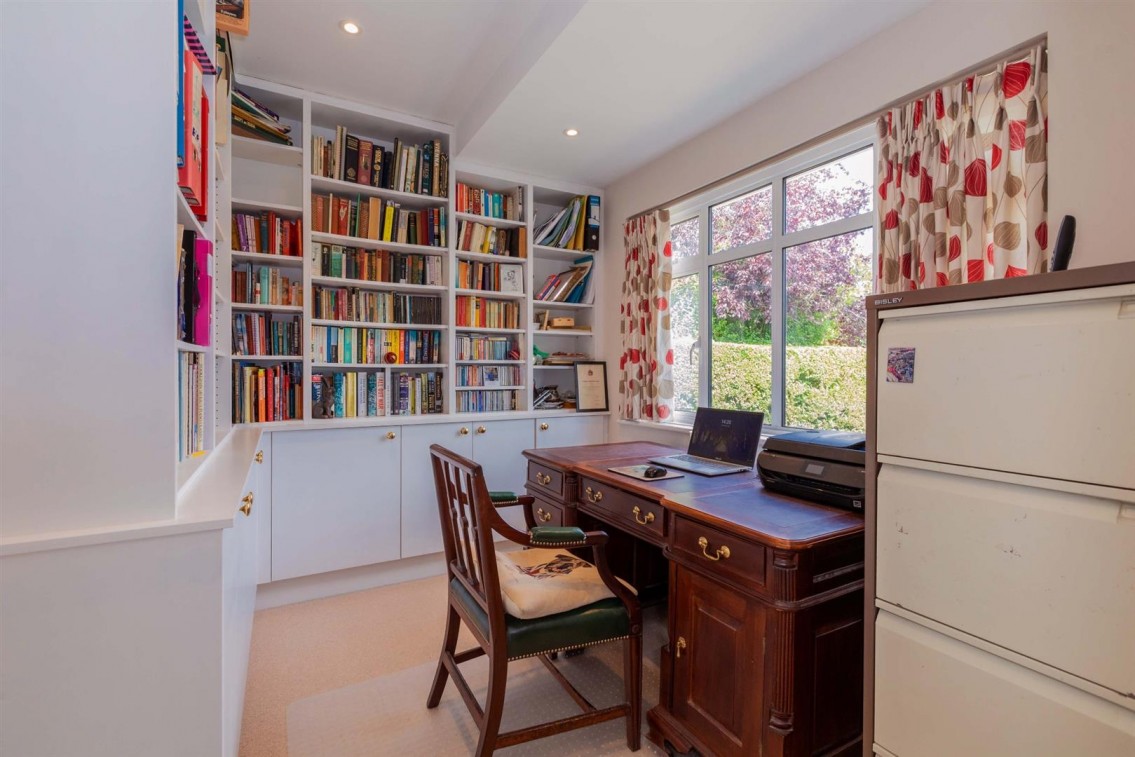 Images for Altwood Close, Maidenhead EAID:BraxtonAPI BID:1
