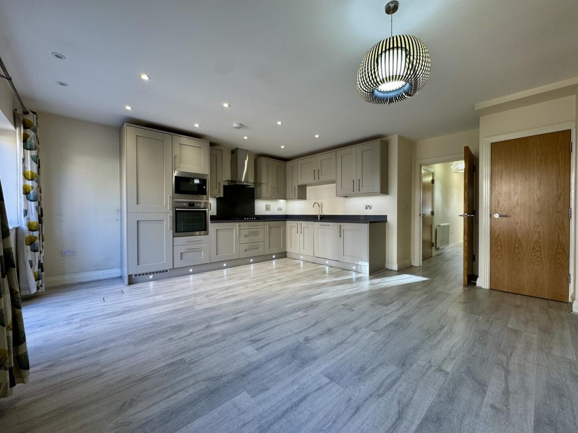 Images for Brambling Way, Maidenhead, Berkshire EAID:BraxtonAPI BID:2