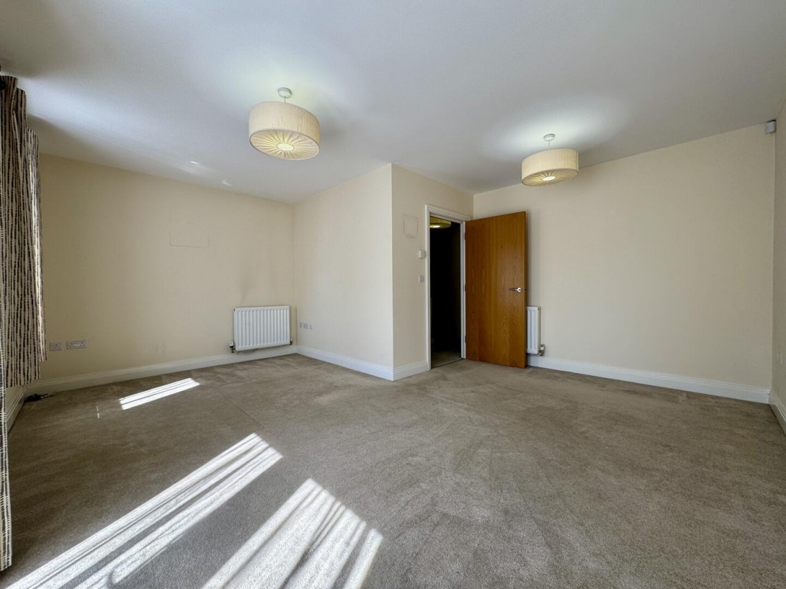 Images for Brambling Way, Maidenhead, Berkshire EAID:BraxtonAPI BID:2