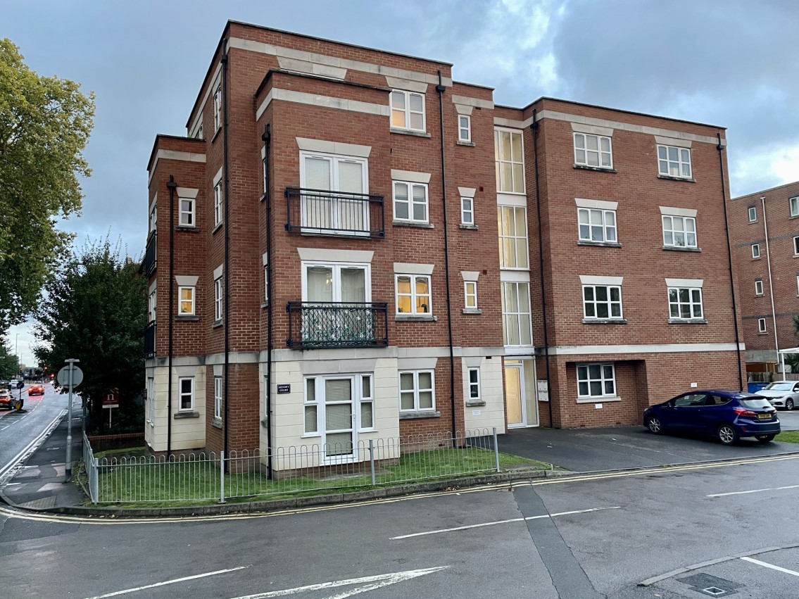 Images for Grenfell Road MAIDENHEAD Berkshire EAID:BMHCC BID:maidenhead