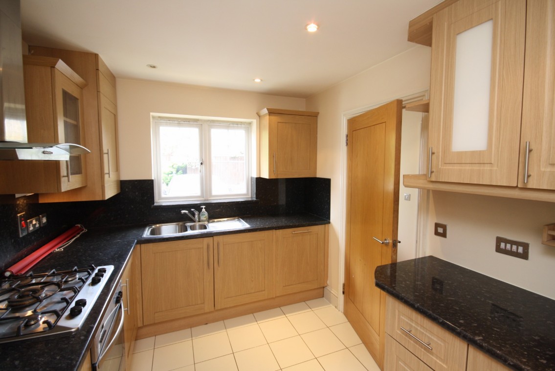 Images for Willow Close MAIDENHEAD Berkshire EAID:BMHCC BID:maidenhead