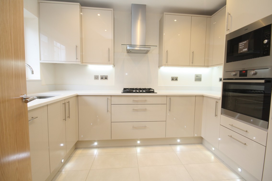 Images for Kingfisher Drive Maidenhead Berkshire EAID:BMHCC BID:maidenhead