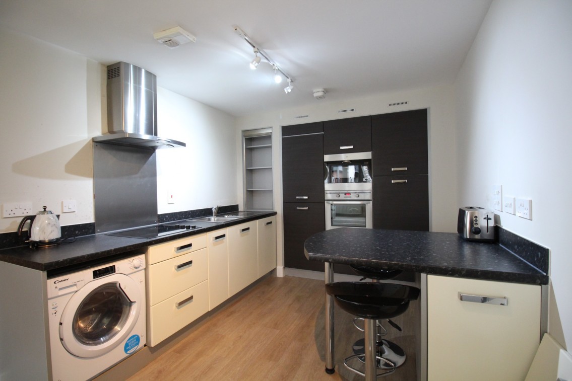 Images for Kingsquarter Maidenhead Berkshire EAID:BMHCC BID:maidenhead