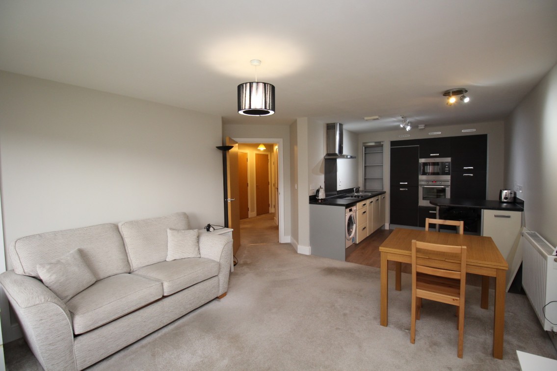 Images for Kingsquarter Maidenhead Berkshire EAID:BMHCC BID:maidenhead