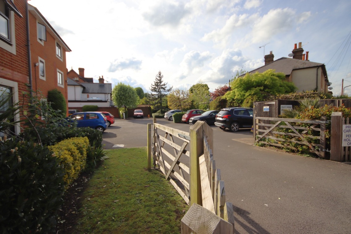 Images for Close To Town & Station, Maidenhead EAID:BMHCC BID:maidenhead