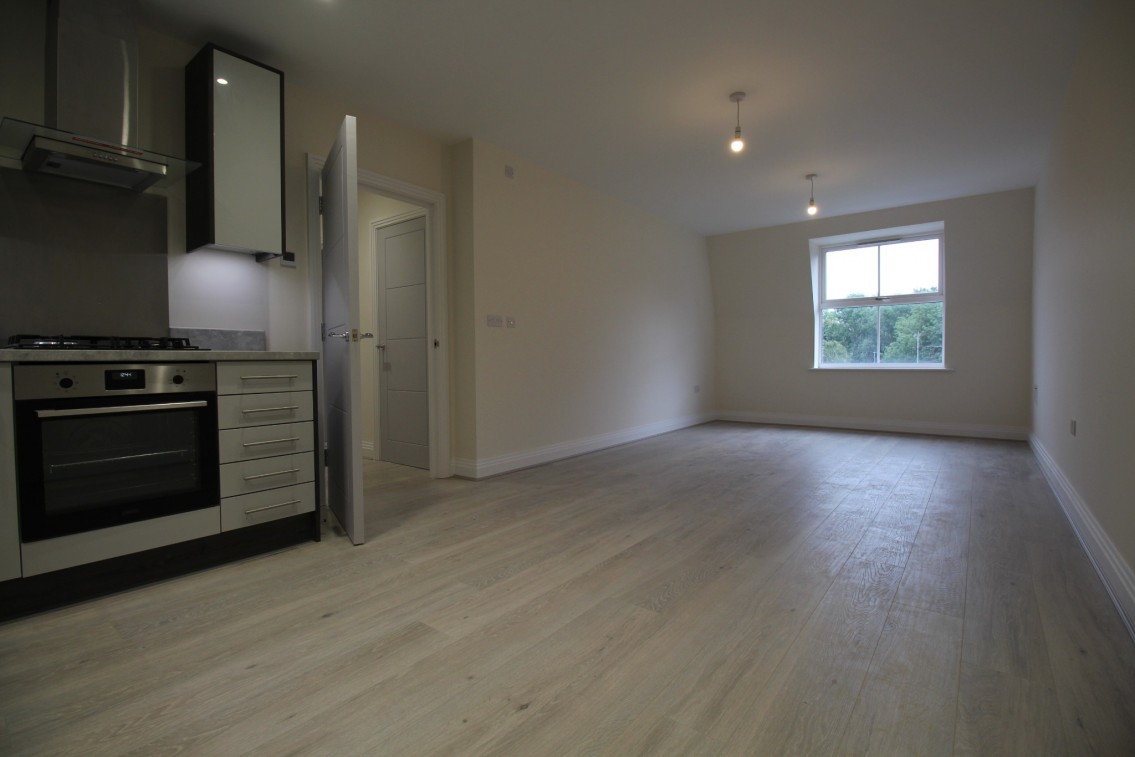 Images for Oldfield Road, Maidenhead, Berkshire EAID:BMHCC BID:maidenhead