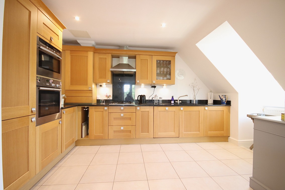 Images for Close To Town & Station, Maidenhead EAID:BMHCC BID:maidenhead