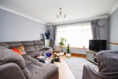 Images for Close to Town - Hazell Close, Maidenhead