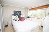 Images for Close to Town - Hazell Close, Maidenhead