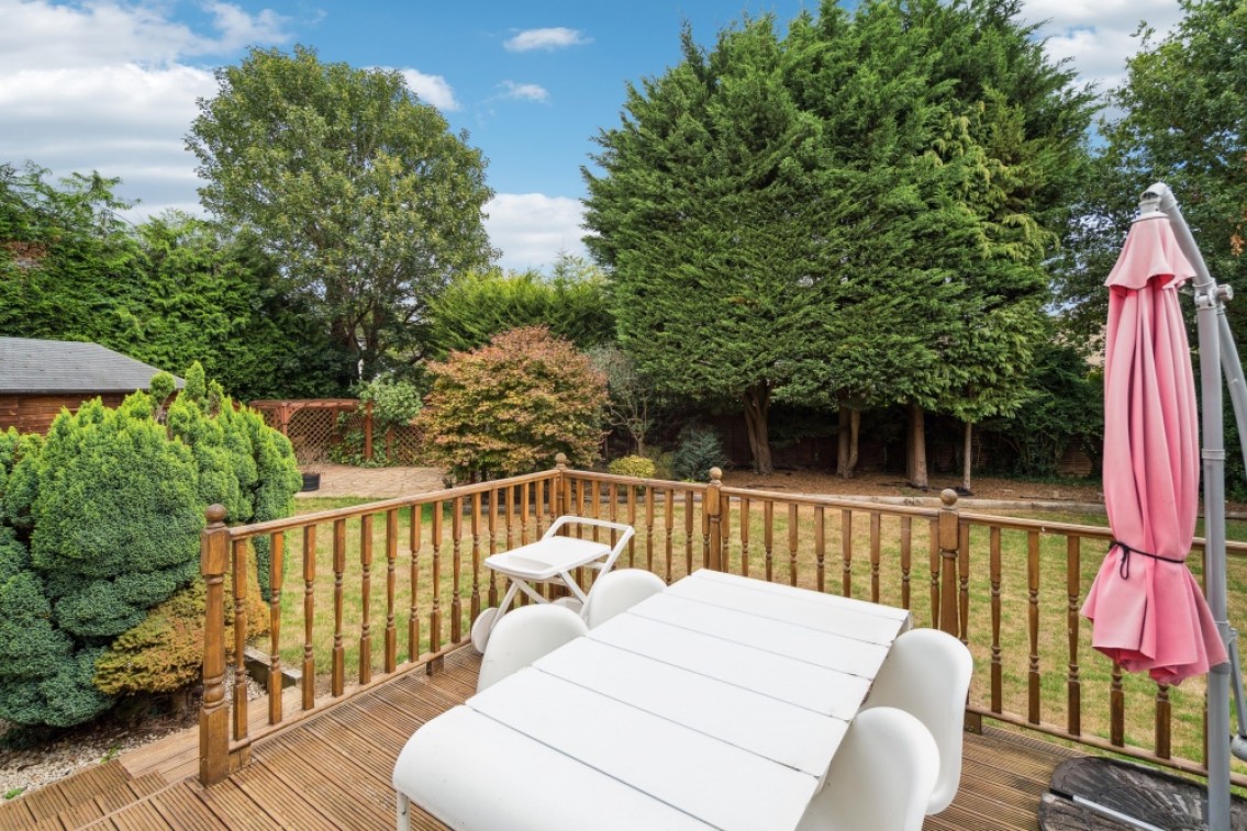 Images for OLDFIELD CATCHMENT - Bray Road, Maidenhead EAID:BMHCC BID:maidenhead