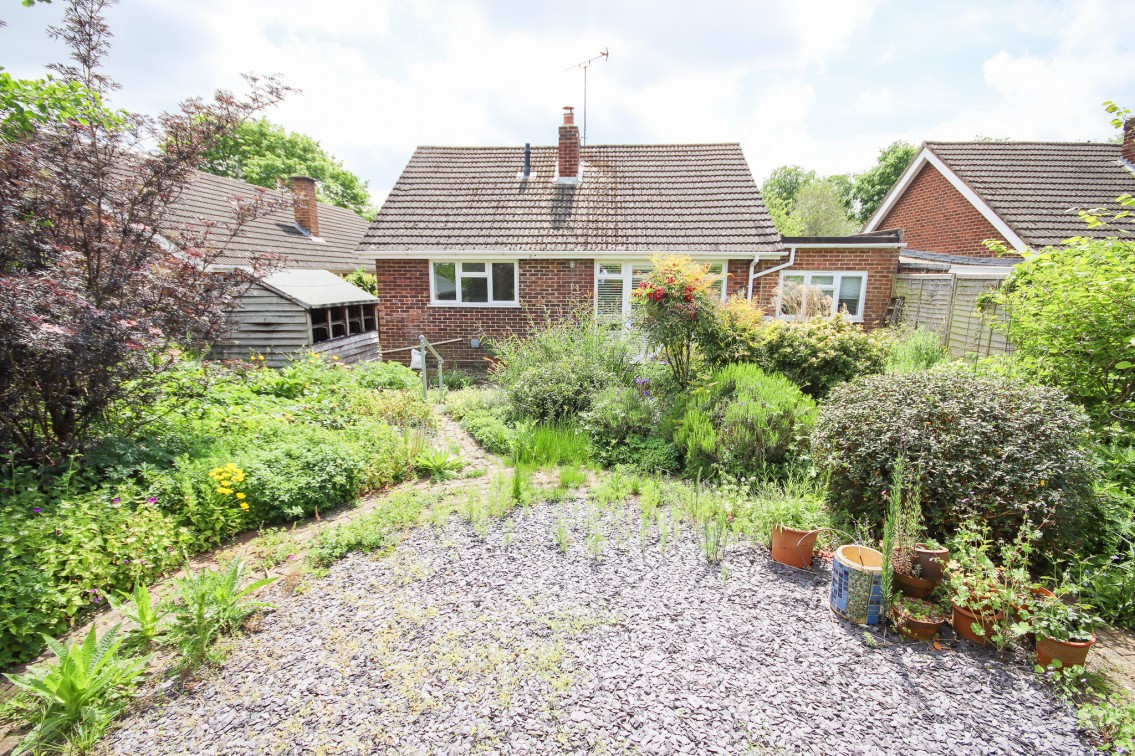 Images for Close to Newlands School EAID:BMHCC BID:maidenhead