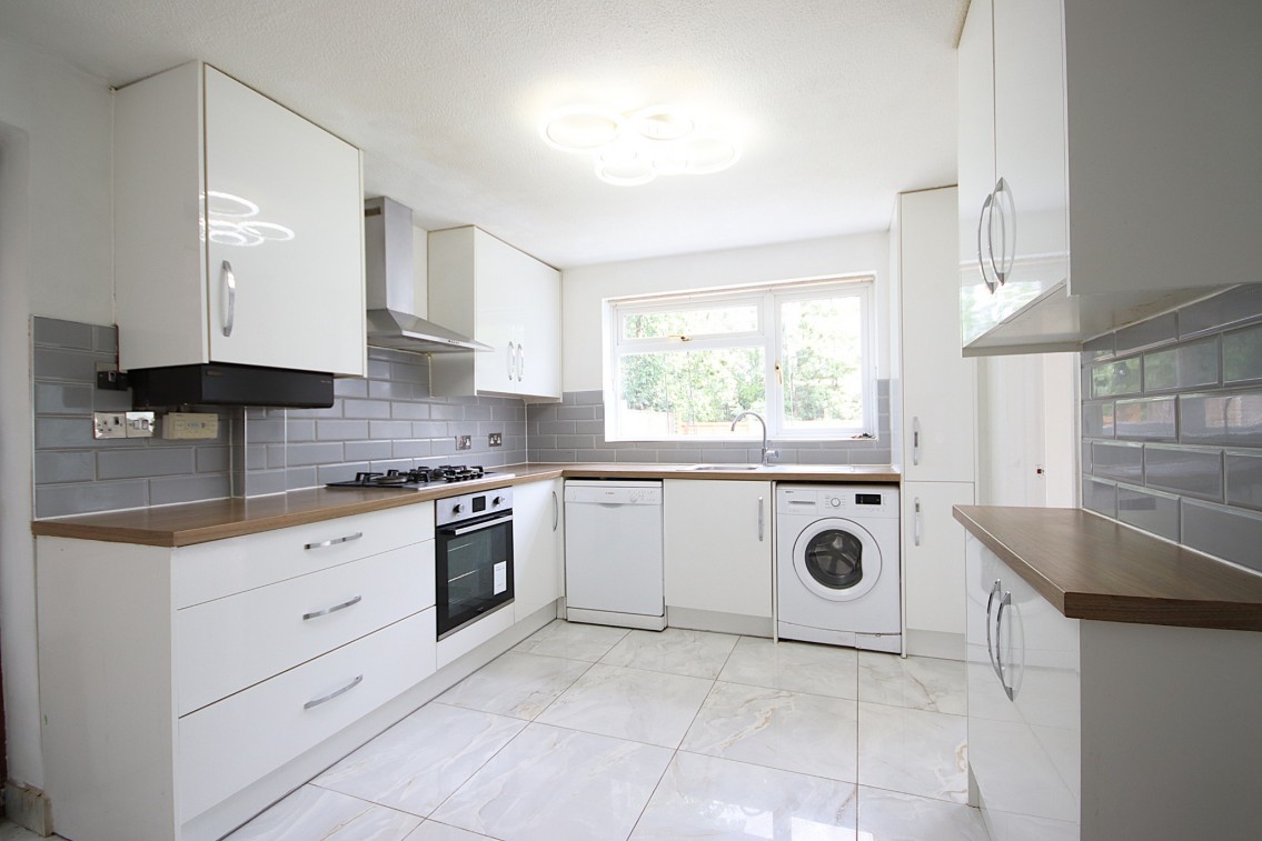 Images for TOWN CENTRE FAMILY HOME, Maidenhead EAID:BMHCC BID:maidenhead