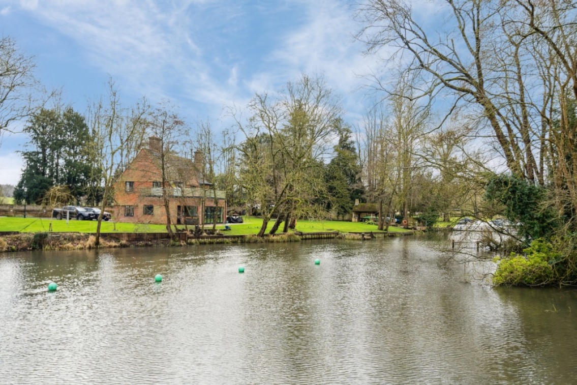Images for Temple Mill Island, Marlow EAID:BMHCC BID:maidenhead