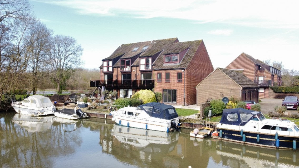 Images for Temple Mill Island, Marlow EAID:BMHCC BID:maidenhead