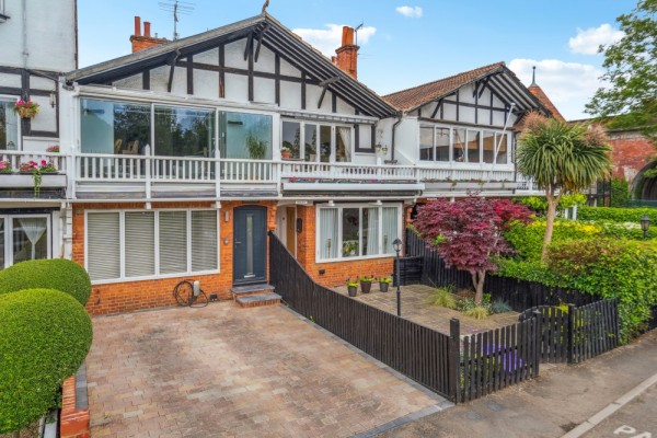 River Road, Taplow, Maidenhead - EAID:BMHCC, BID:maidenhead