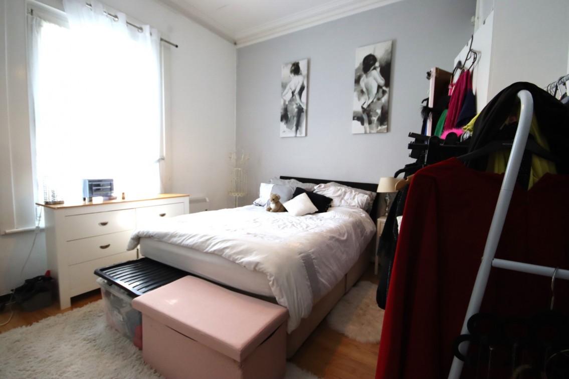 Images for Close to town, Maidenhead EAID:BMHCC BID:maidenhead