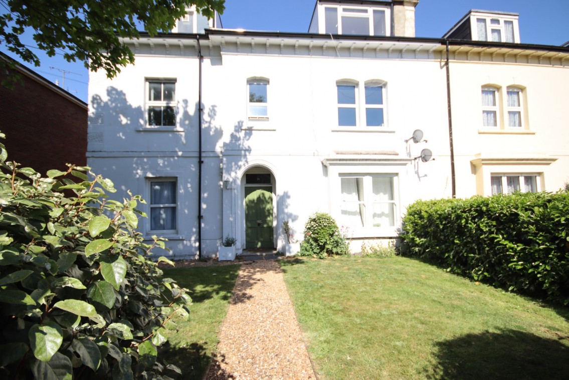 Images for Close to town, Maidenhead EAID:BMHCC BID:maidenhead