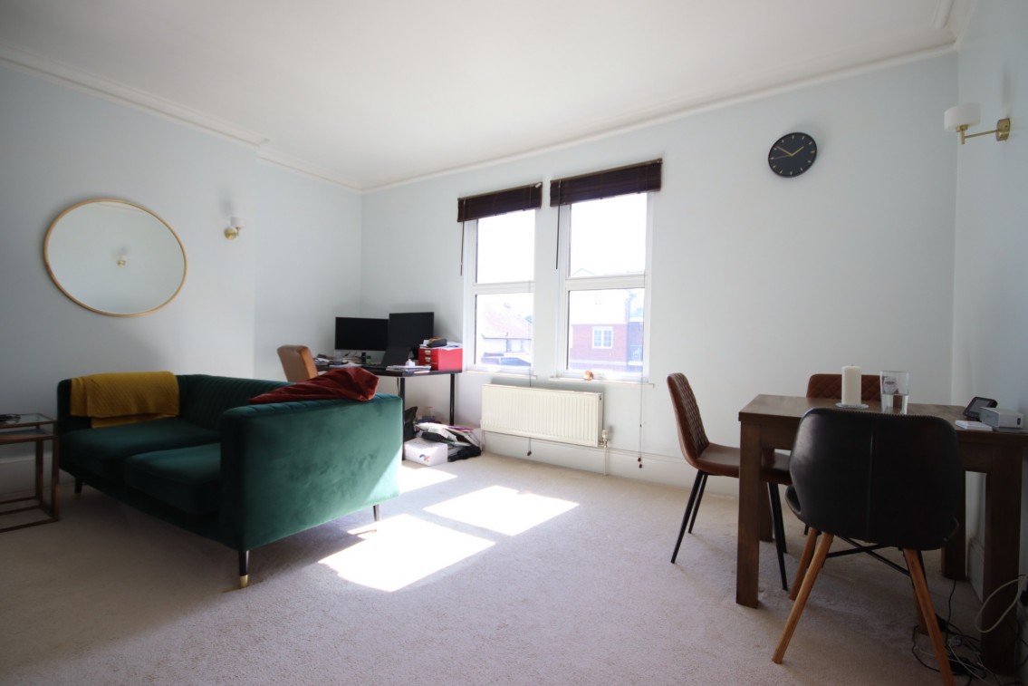 Images for Close to town, Maidenhead EAID:BMHCC BID:maidenhead