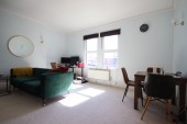 Images for Close to town, Maidenhead