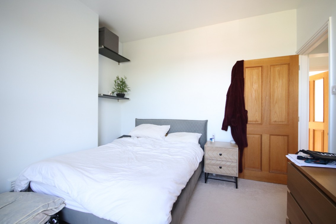 Images for Close to town, Maidenhead EAID:BMHCC BID:maidenhead