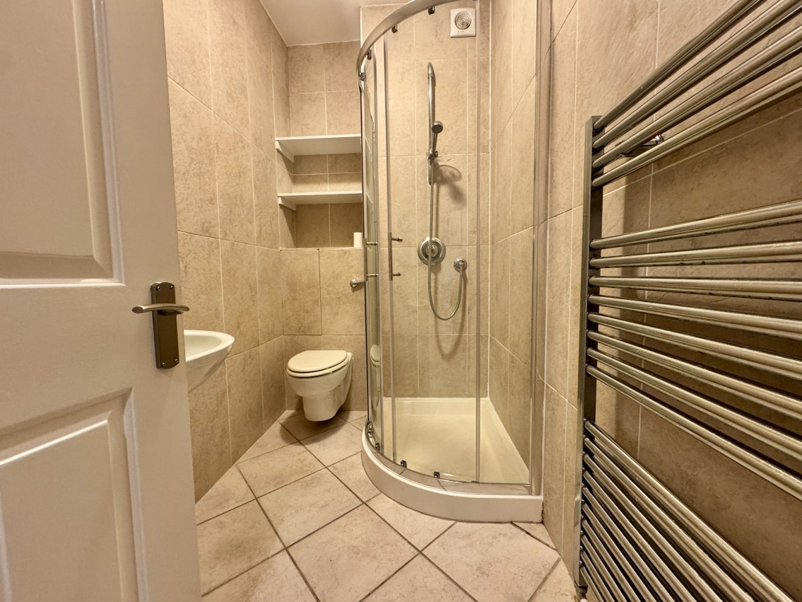 Images for Ray Park Avenue, Maidenhead, Berkshire EAID:BMHCC BID:maidenhead