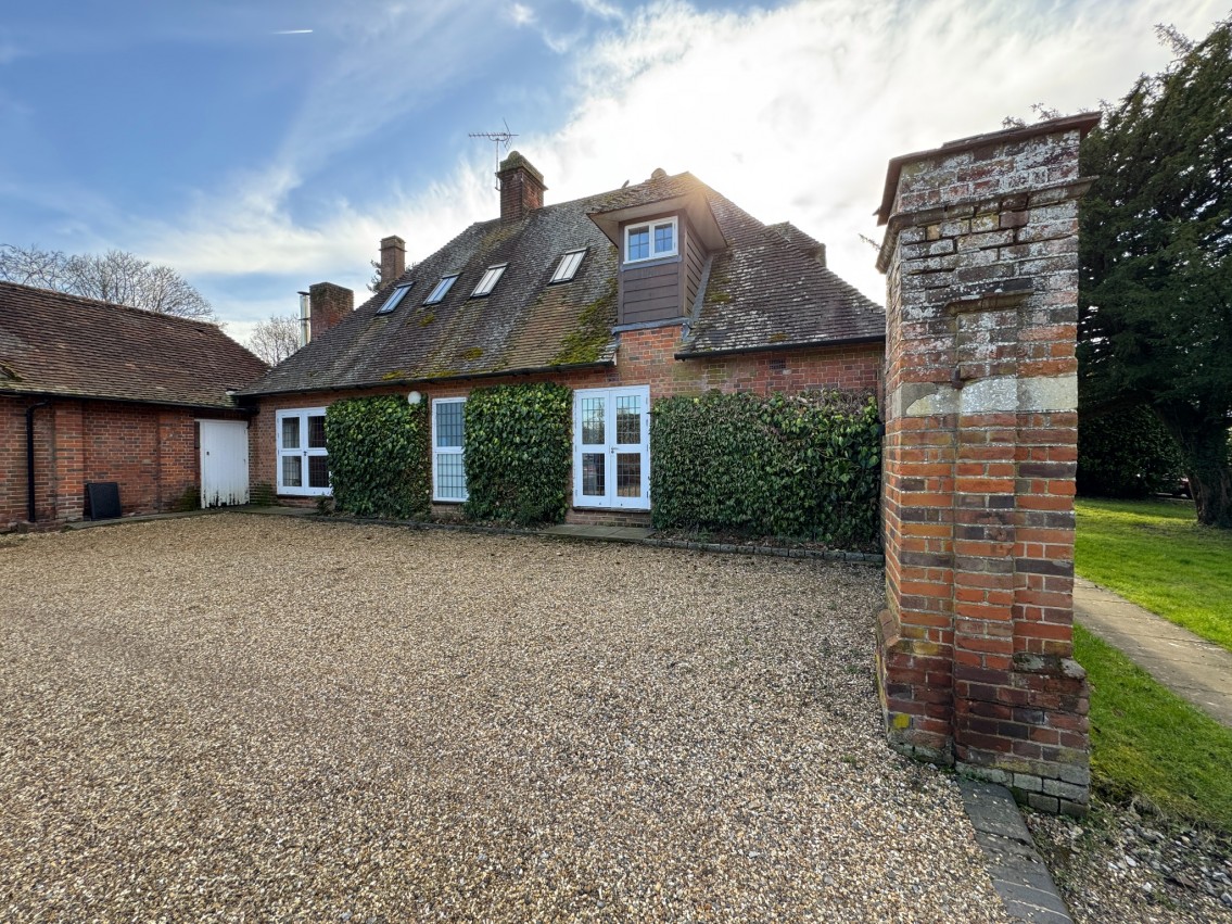 Images for Hunt's Lane, Taplow, Maidenhead EAID:BMHCC BID:maidenhead