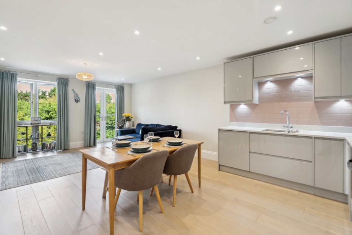 Images for The Grove, Maidenhead EAID:BMHCC BID:maidenhead