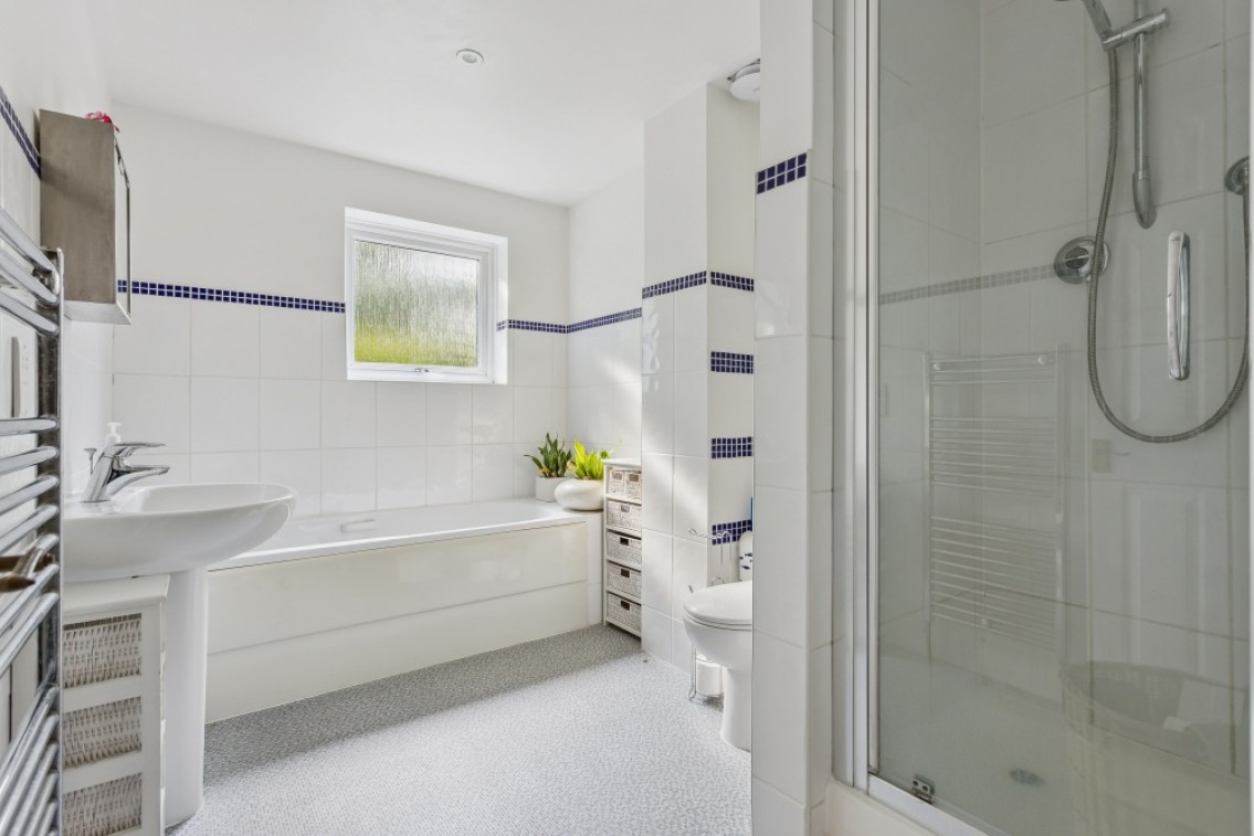 Images for Oldacres, Maidenhead EAID:BMHCC BID:maidenhead