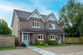 Images for De Havilland Place, White Waltham Village, Maidenhead