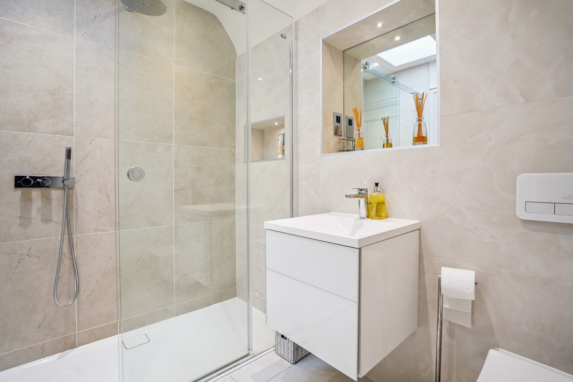 Images for Taplow, Maidenhead EAID:BMHCC BID:maidenhead