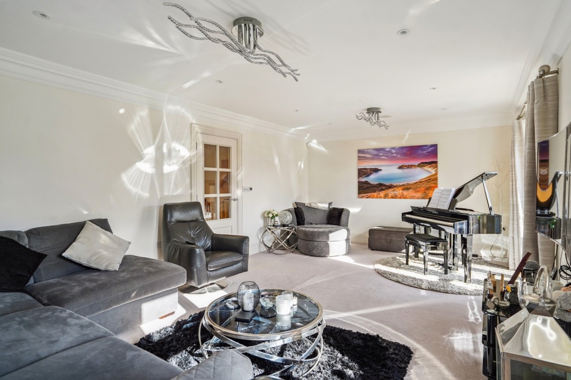 Images for Taplow, Maidenhead EAID:BMHCC BID:maidenhead