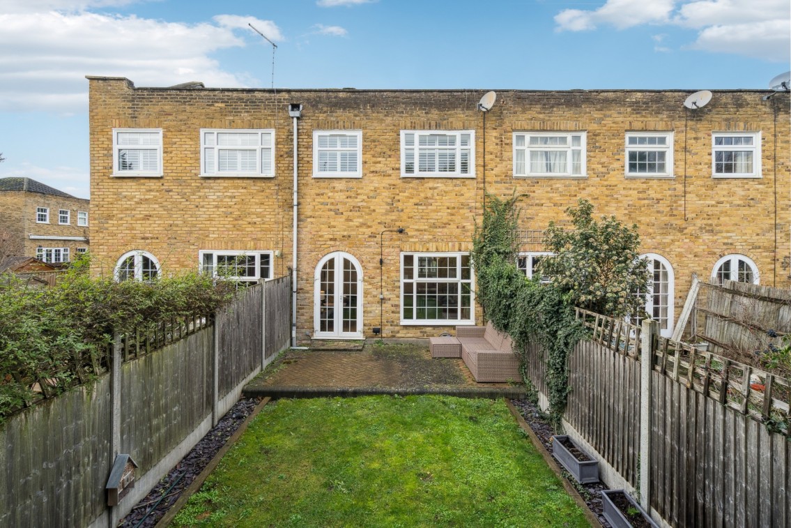 Images for Lantern Walk, Maidenhead EAID:BMHCC BID:maidenhead