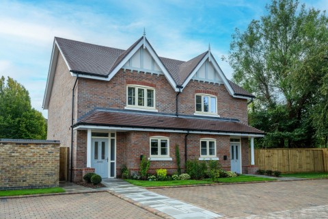 View Full Details for De Havilland Place, White Waltham Village, Maidenhead - EAID:BMHCC, BID:maidenhead
