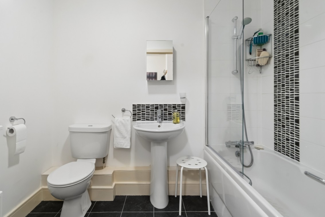 Images for Kingsquater, Oldfield Road, Maidenhead EAID:BMHCC BID:maidenhead