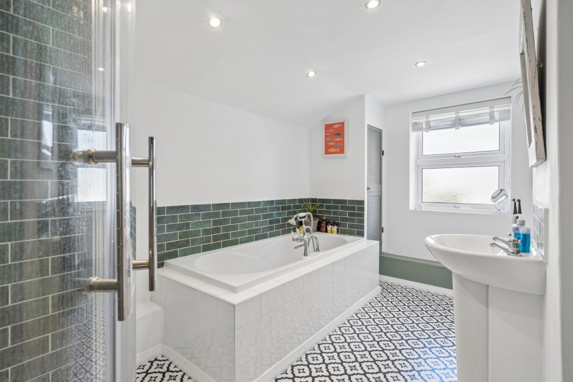 Images for Close To Town & Station, Maidenhead EAID:BMHCC BID:maidenhead