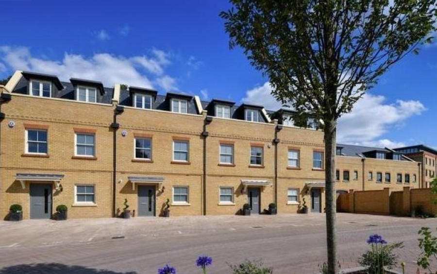 Jubilee Terrace & Mews, Taplow Riverside, Taplow SL6 0AA Braxton